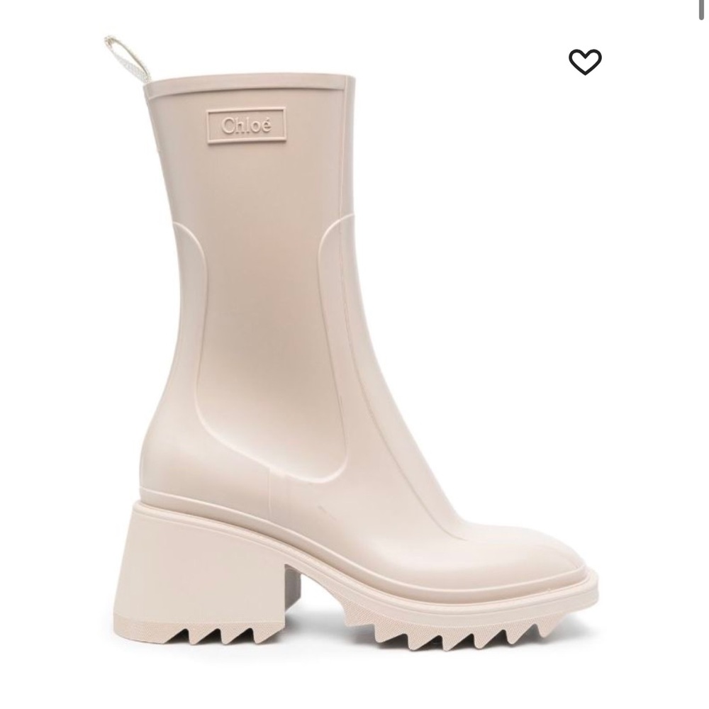 Chloé
70mm debossed-logo chunky boots size 40 which is a size 10 sale